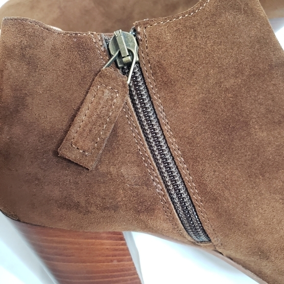 Aquatalia Farrell Waterproof Suede Ankle Booties Size 8.5 in Chesnut Color - Picture 7 of 13